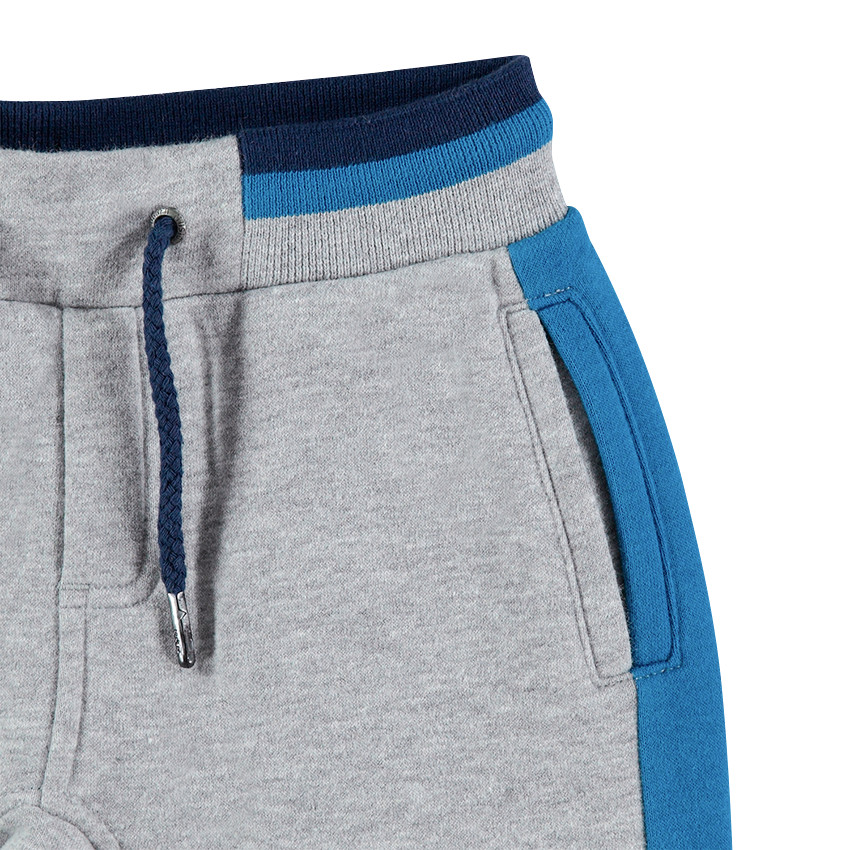 Δίχρωμη φόρμα από φανέλα με κολεγιακή ζακέτα και στάμπα κείμενο 