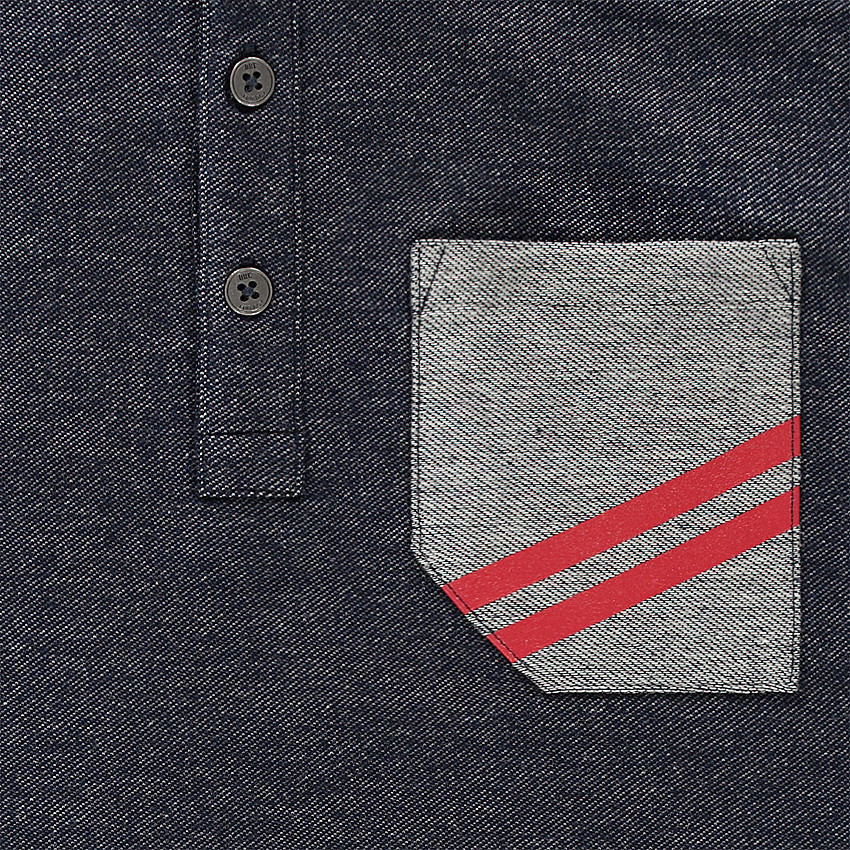 Ζέρσεϊ πόλο με λεπτομέρειες σε αντίθεση 