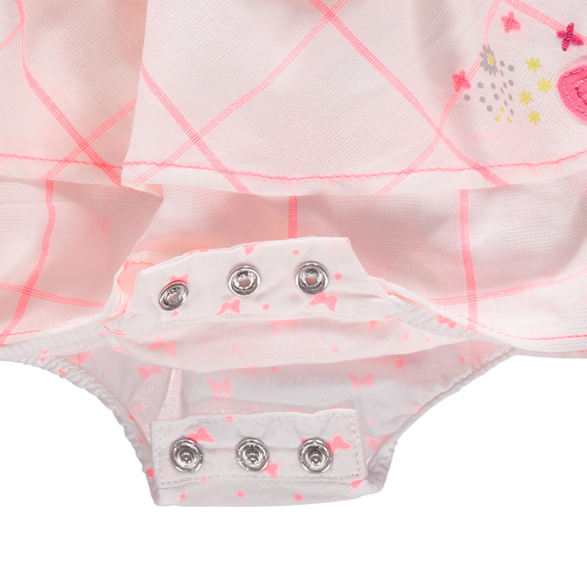 Καρό φορμάκι με βολάν και μπάλωμα με πεταλούδα 