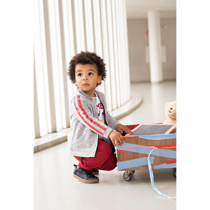 Ζακέτα από φανέλα με κηλίδες στην ύφανση, τυπωμένες λωρίδες και φερμουάρ 