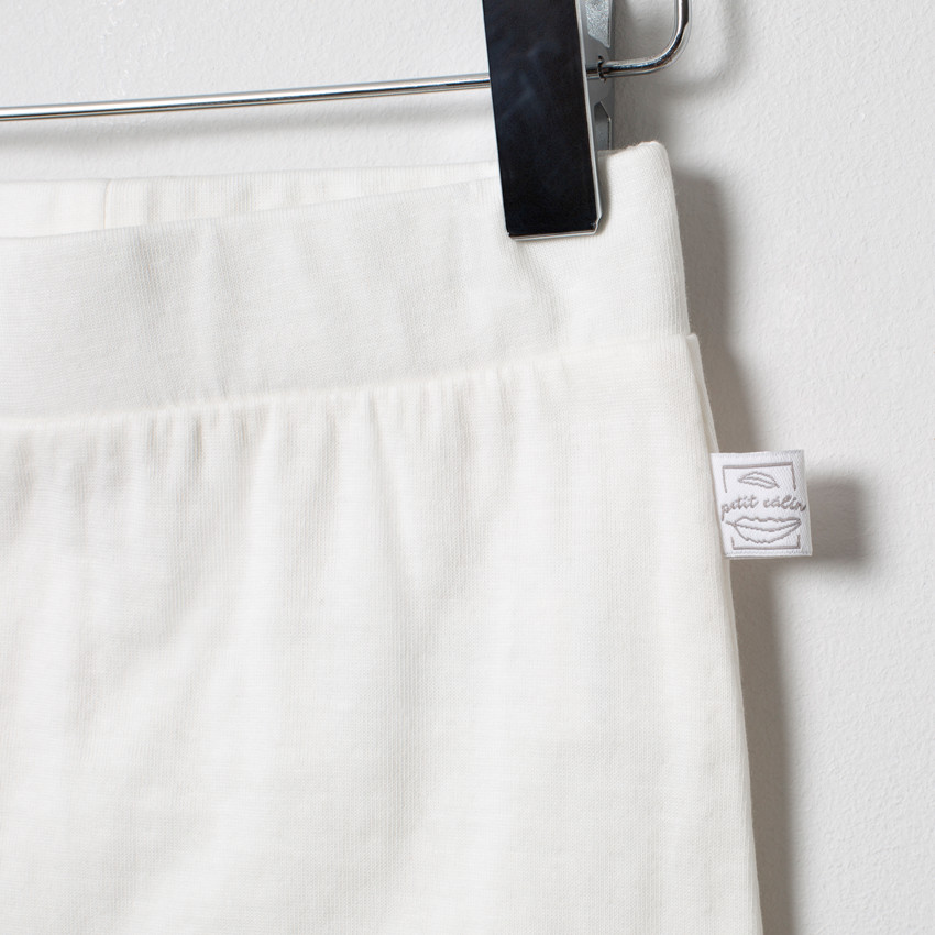 Ensemble haut pressionné et pantalon en coton bio 