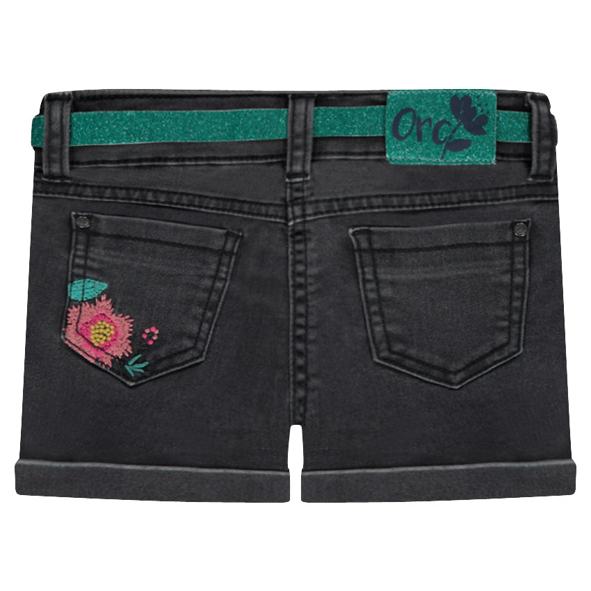 Τζιν σορτς με κέντημα και ζώνη με παγιέτες 