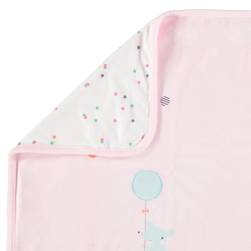 Κουβερτούλα με πουά και κεντημένα σπιτάκια 