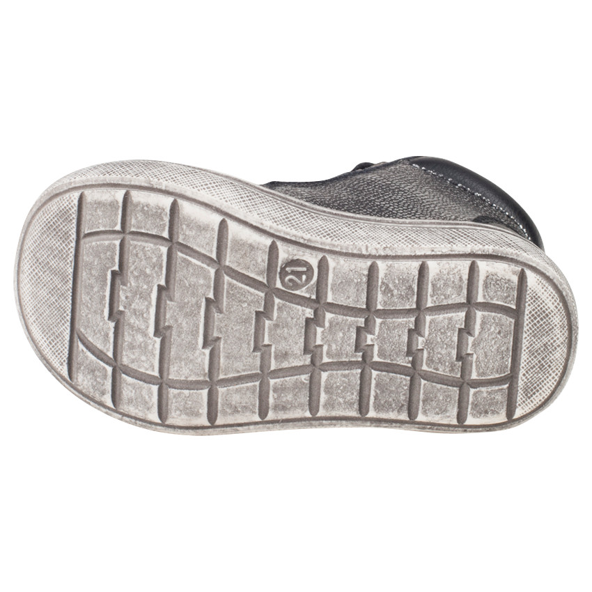 Bottillons argentés effet craquelé à zip et lacets 