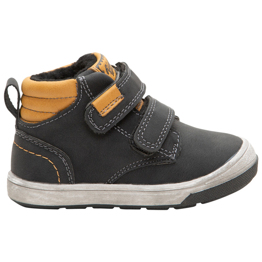 Μποτάκια από συνθετικό δέρμα με βέλκρο και άνοιγμα σε αντίθεση 