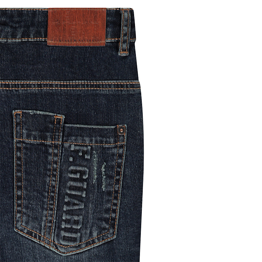 Παιδικά - Τζιν με φθαρμένη και τσαλακωμένη όψη και ρεβέρ που κάνει αντίθεση 