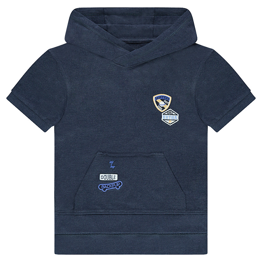 Φανελένιο κοντομάνικο φούτερ με κουκούλα και απλικέ σήματα 