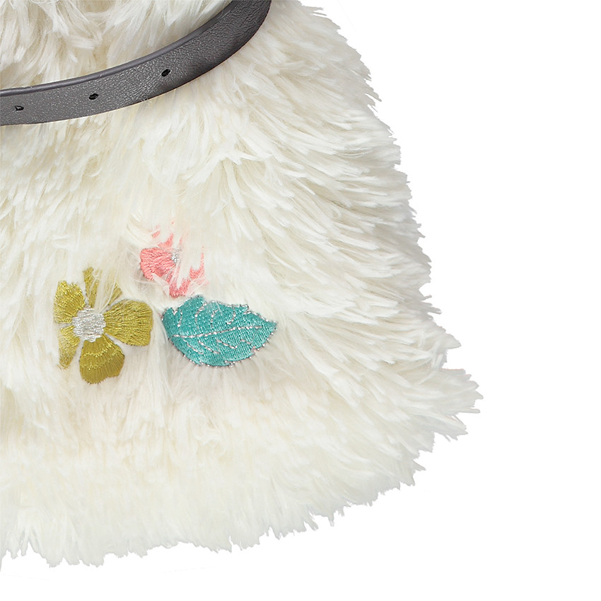 Αμάνικη ζακέτα από συνθετική γούνα με αφαιρούμενη ζώνη και κεντήματα 