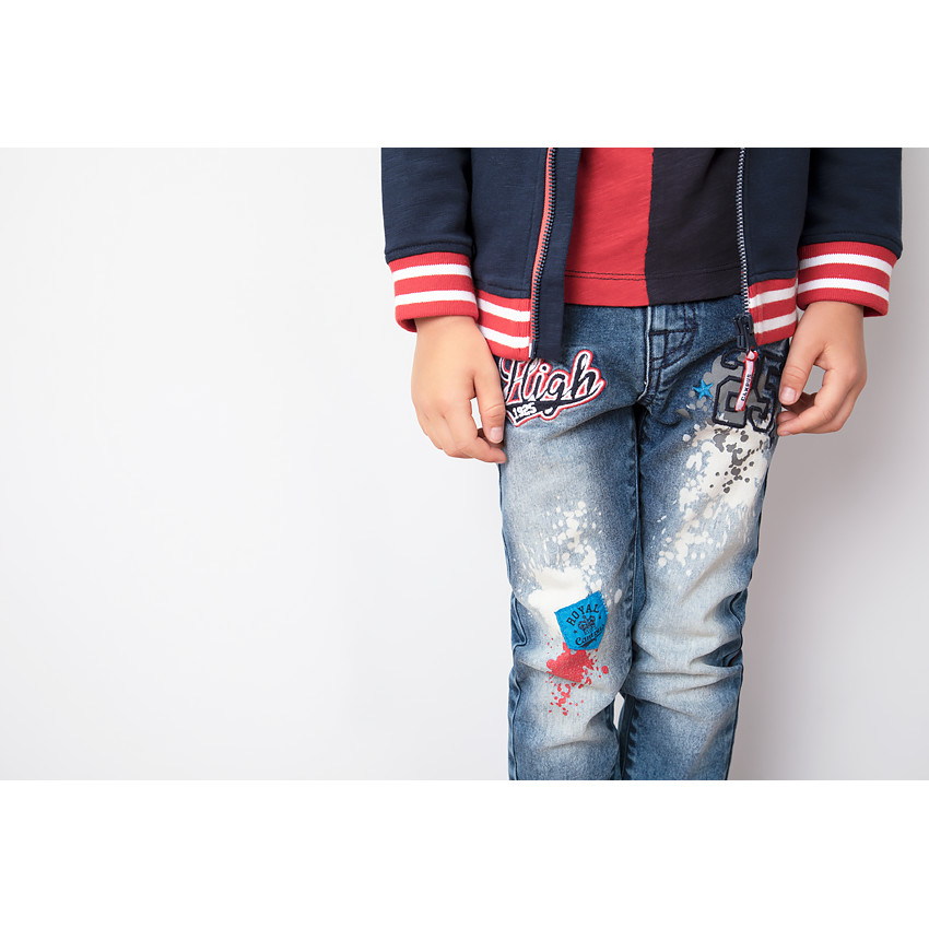 Φανελένια ζακέτα με σήμα σε στυλ οικόσημου και κεντημένη φράση στην πλάτη 