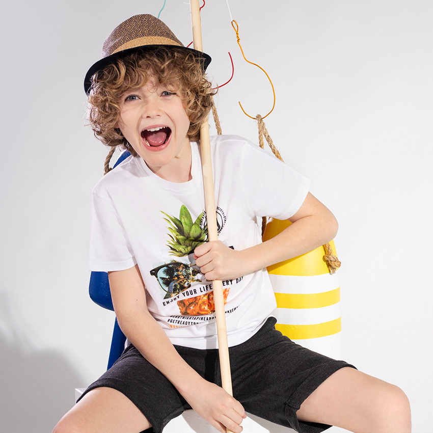 Παιδικά - Κοντομάνικη μπλούζα από ζέρσεϊ με στάμπα ανανά 