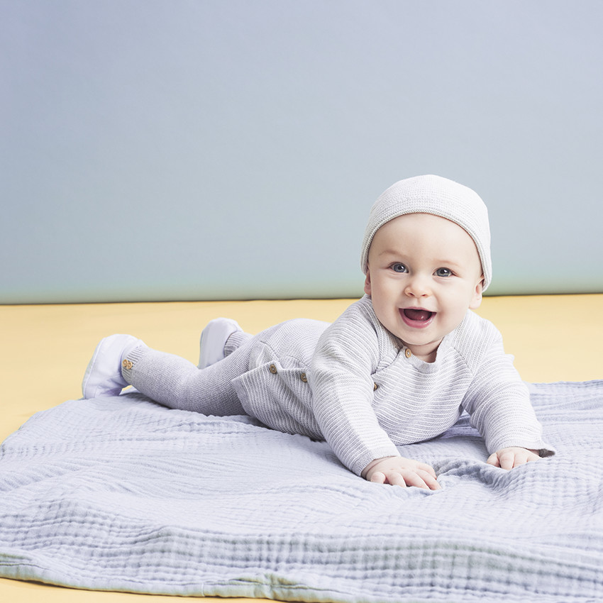 παντοφλάκια από ζέρσεϊ με κεντημένα μοτίβα 