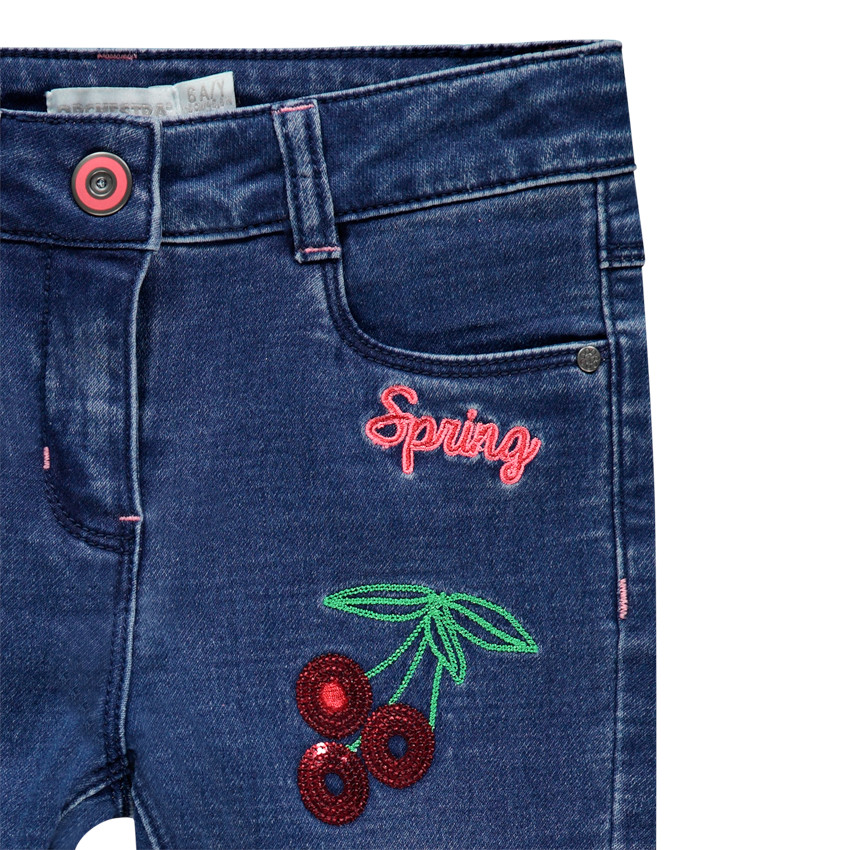 Jean slim effet used à broderies et sequins 