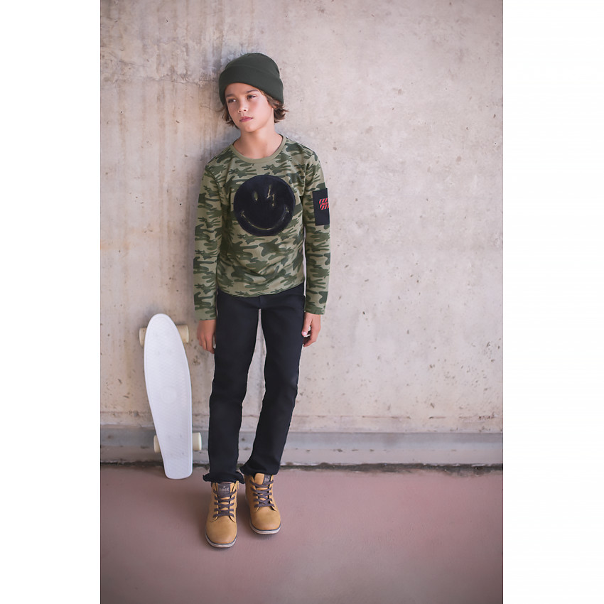 Παιδικά - Slim τζιν με used όψη και ξηλωμένο στρίφωμα 