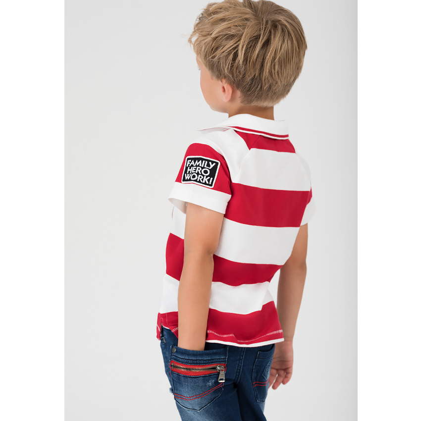 Βερμούδα από ύφασμα με όψη used ντένιμ, σκισίματα και μοντέρνες λεπτομέρειες  