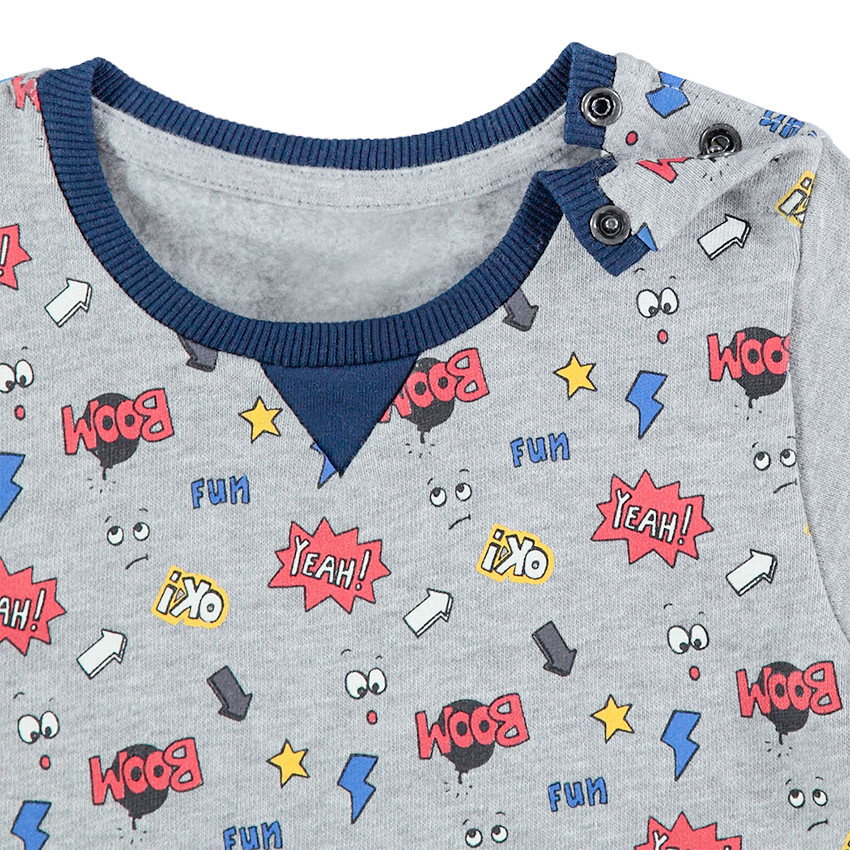 Φανελένια φόρμα με μοτίβο σε στιλ κόμικς 