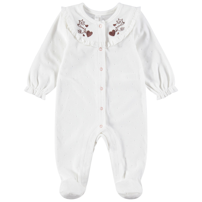 Βελουτέ φορμάκι ύπνου με βολάν στη λαιμόκοψη και κεντημένα μοτίβα 