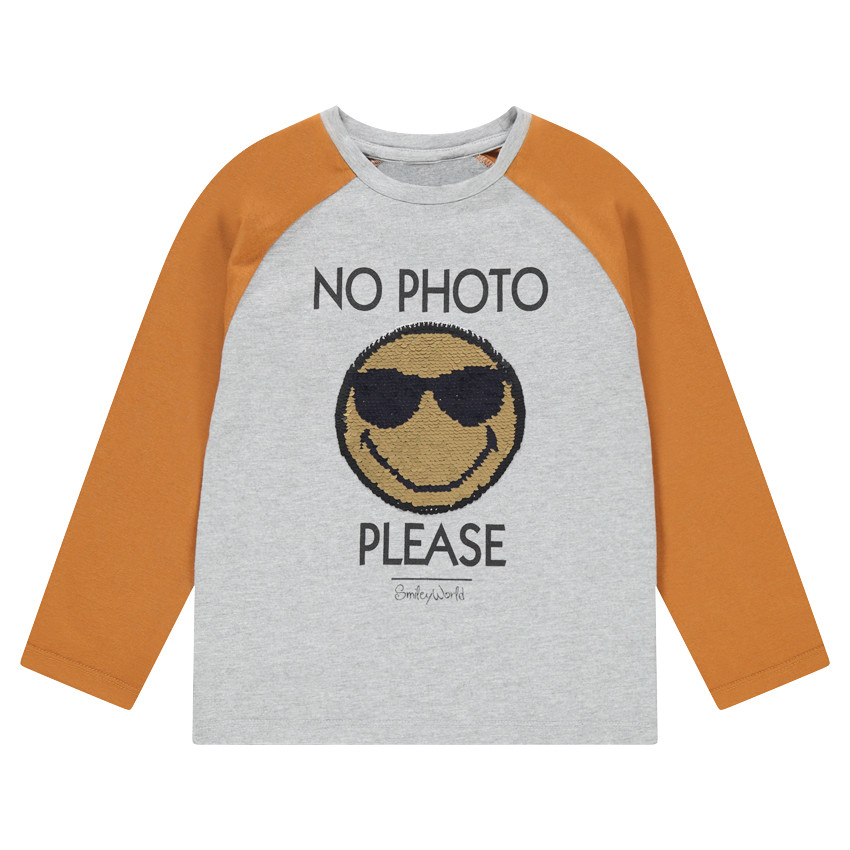 Μακρυμάνικη δίχρωμη μπλούζα ζέρσεϊ με μοτίβο ©Smiley από «μαγικές» πούλιες  