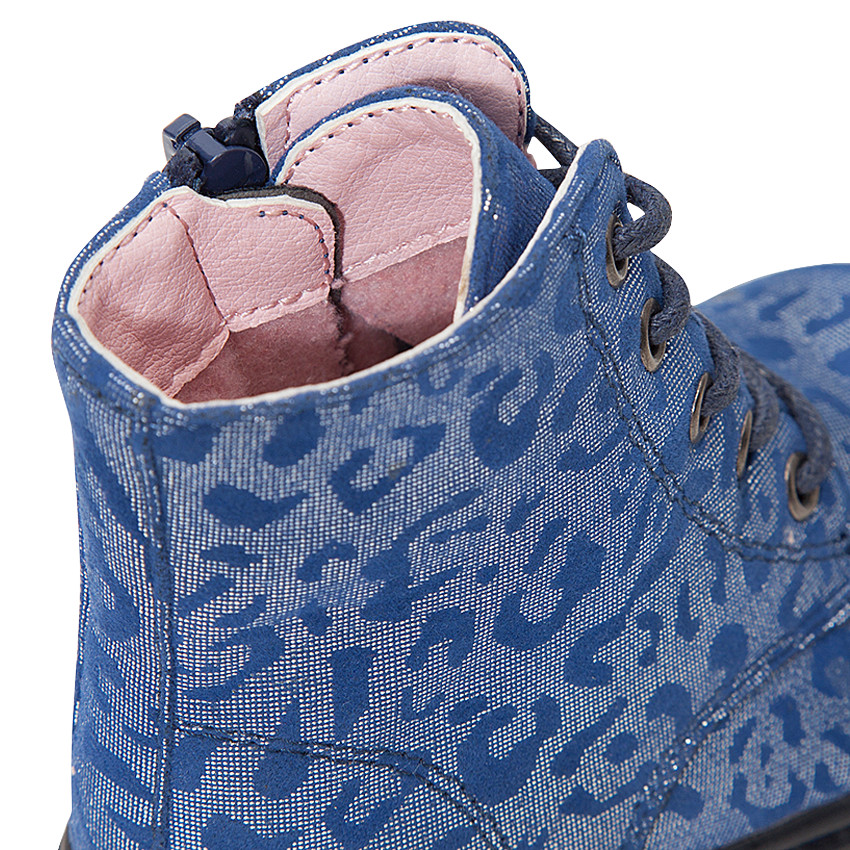 Μπλε μποτάκια με κορδόνια και φαντεζί εφέ  